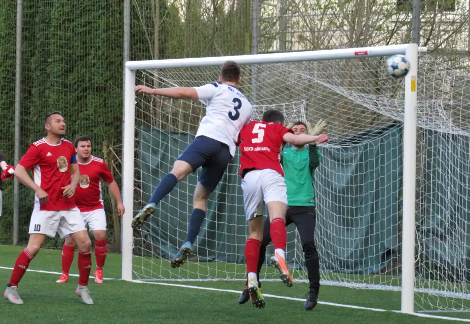 Muži deklasovali  soupeře ze Záhlinic vysoko 9:0