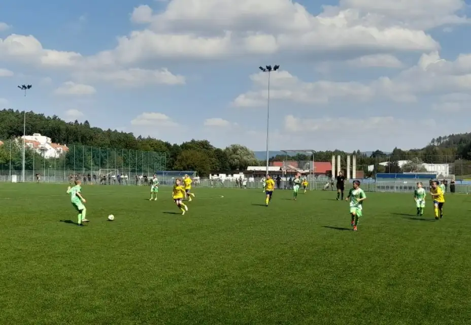FC Zlín B : FC Fastav Vsetín 5:3 (3:1)
