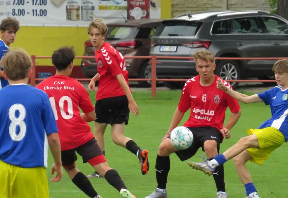Dorost nezvládl utkání  v Uherském Brodě a prohrál 2:4