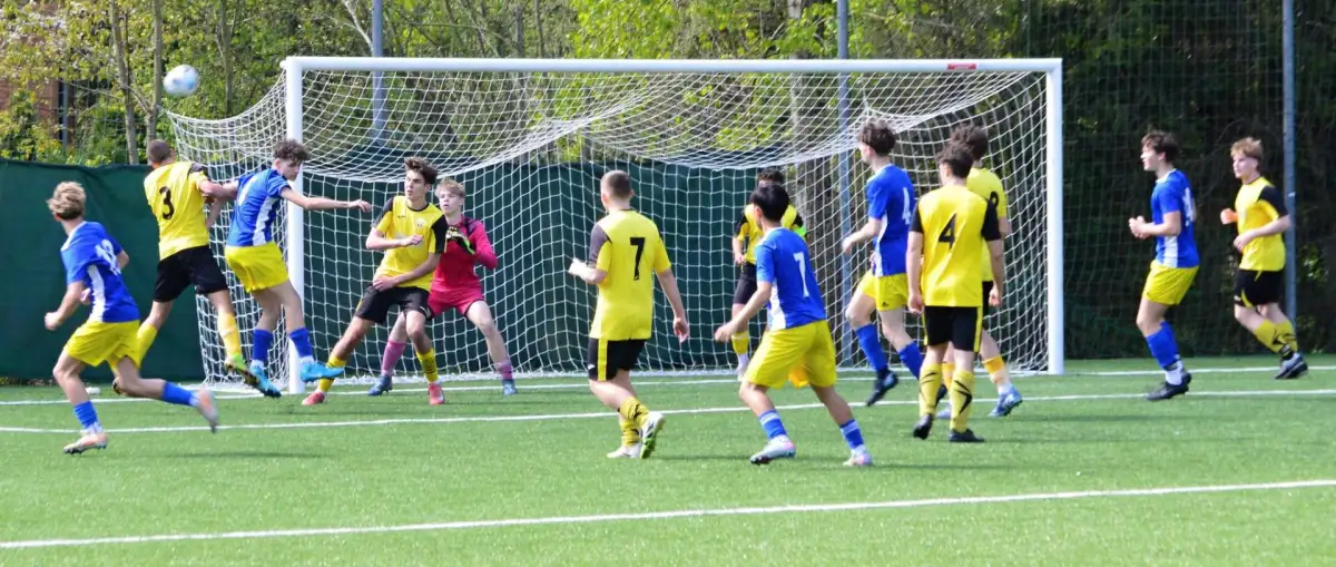 Dorost si doma poradil s nedalekým rivalem z Tečovic 3:0