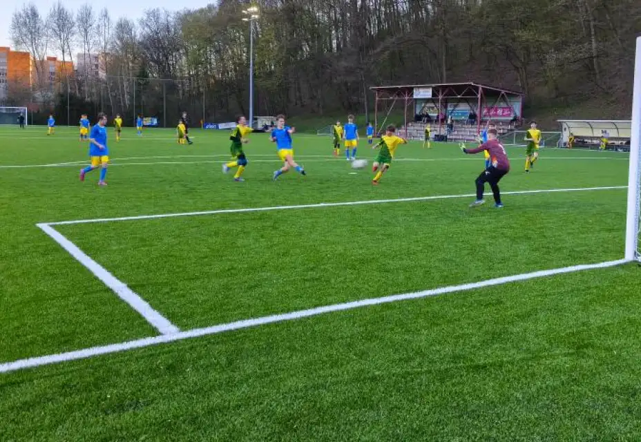 Starší žáci famózním brankostrojem smetli Bezměrov 34:0