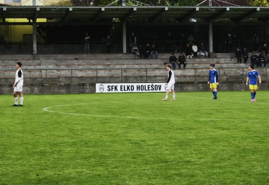 Dorost veze z náročného utkání v Holešově tři body za výhru 5:1